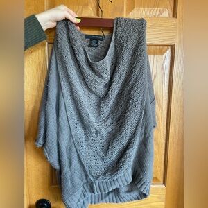 CALVIN KLEIN SWEATER
